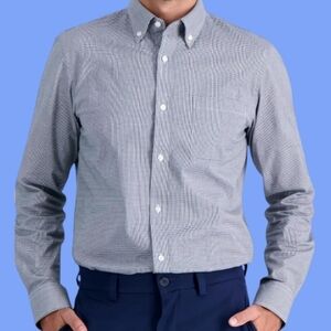 EUC Haggar Men's Navy Checkered Button Down Fitted Shirt Size 17-17.5 34/35